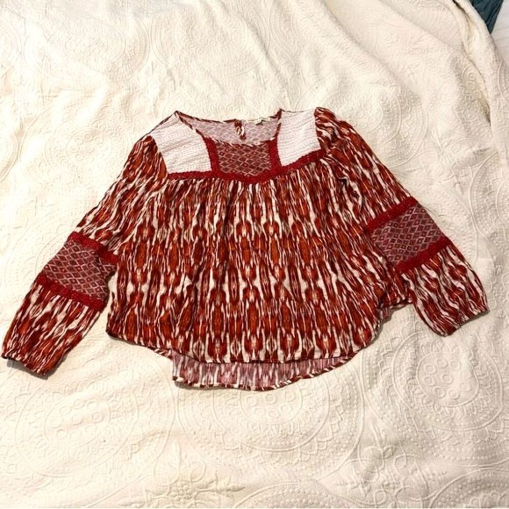 Farmers Market size Medium Boho Mixed Print Flowy Red Lace Trim Blouse